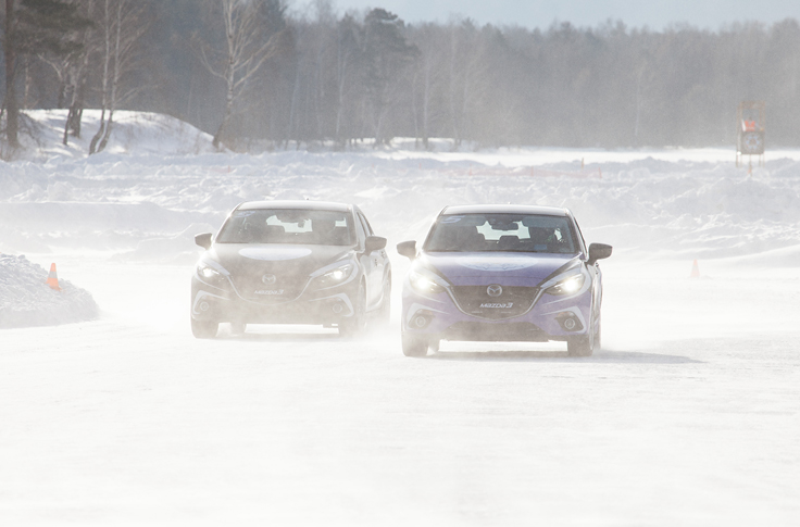 Фото Mazda Ice Race 2014 борьба команды Украины