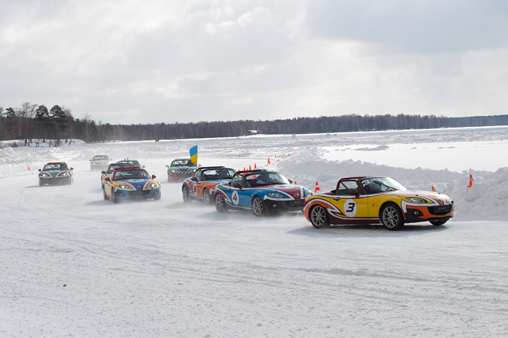 Фото Mazda MX-5 Ice Race 2014 паровозик Шмелёва