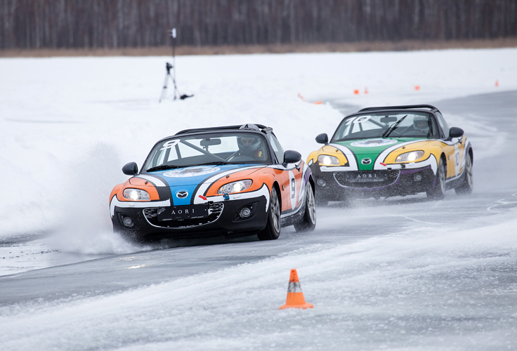 Фото Mazda MX-5 Ice Race 2014 битва за первое место