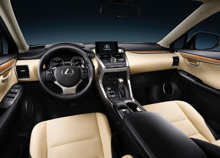 Фото салона нового Lexus NX 2014