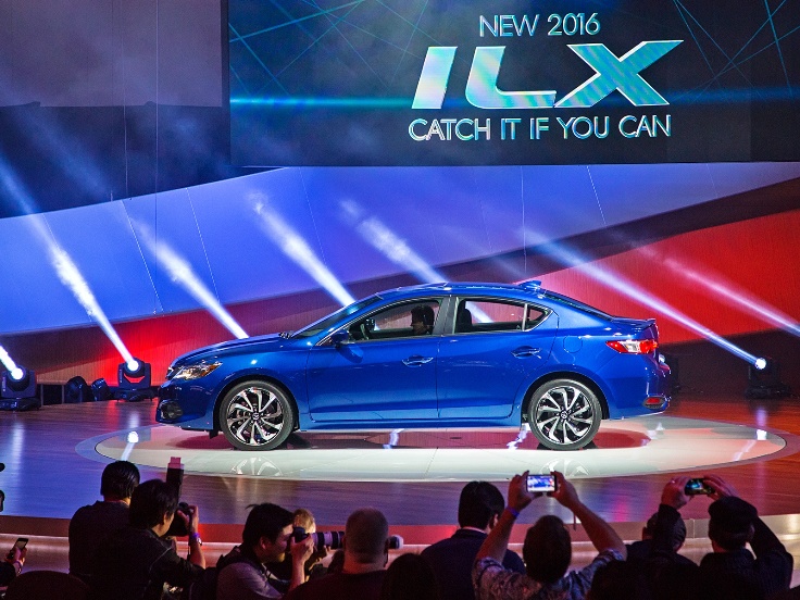Фото нового Acura ILX 2014-2015 вид сбоку