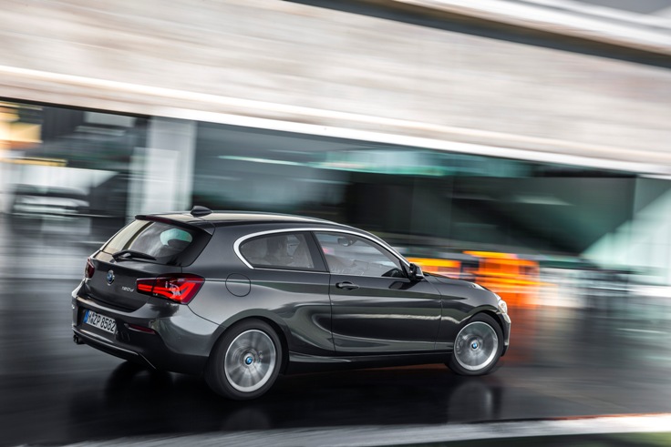 Фото нового BMW 1 Series 2015-2016 вид сзади