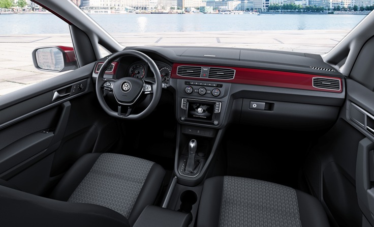 Фото салона нового VW Caddy 2015-2016