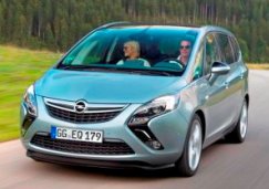 Комплектации и цены Opel Zafira Tourer 2015
