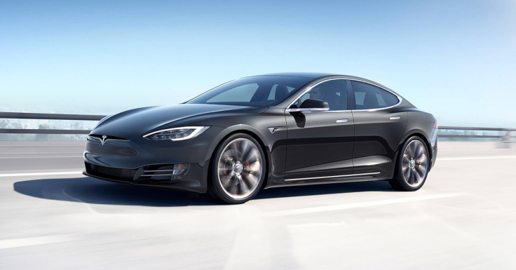 Tesla отказывается от дешевых версий Model S и Model X