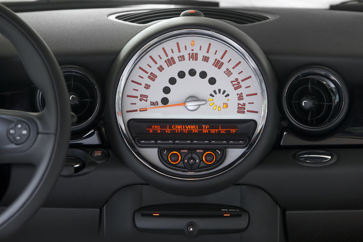 Фото MINI Cooper S 3-дверный хэтчбек, модельный ряд 2010 г