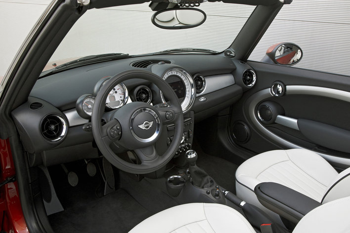 Фото MINI Cooper Cabrio кабриолет, модельный ряд 2010 г