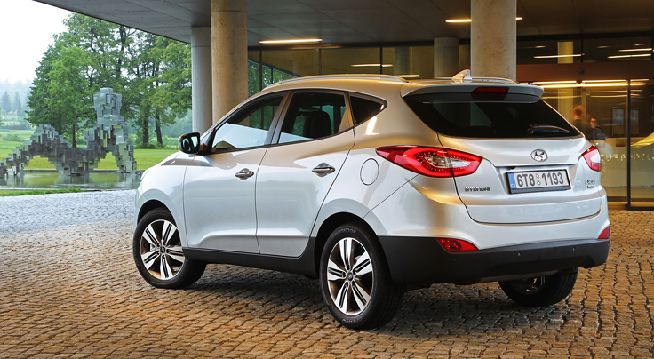 Фото новый Hyundai ix35 2014 сзади