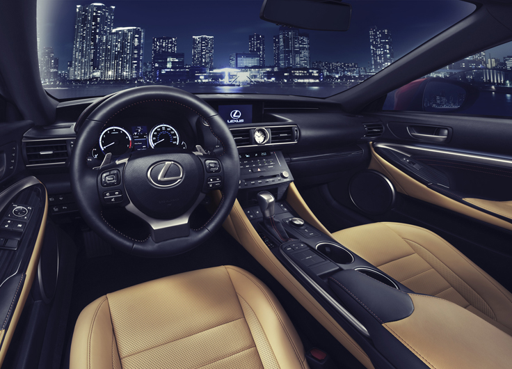 Фото новый Lexus RC 2014 интерьер