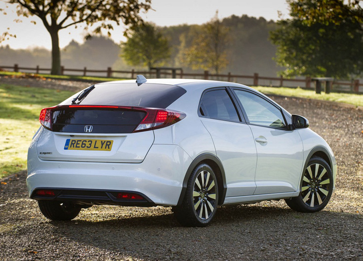 Фото новый Honda Civic 2014 сзади