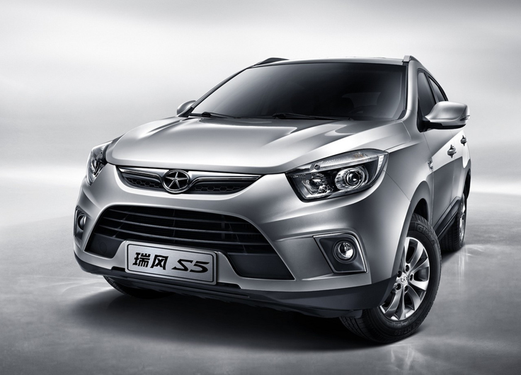 Фото новый JAC S5 2014 спереди
