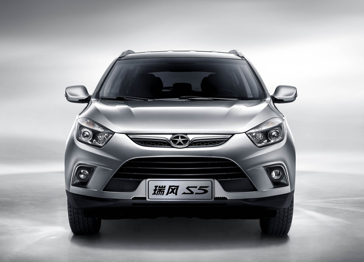 Фото новый JAC S5 2014 спереди