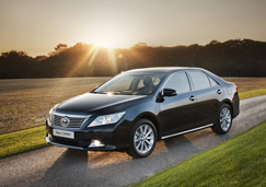 Комплектации и цены Toyota Camry 2014