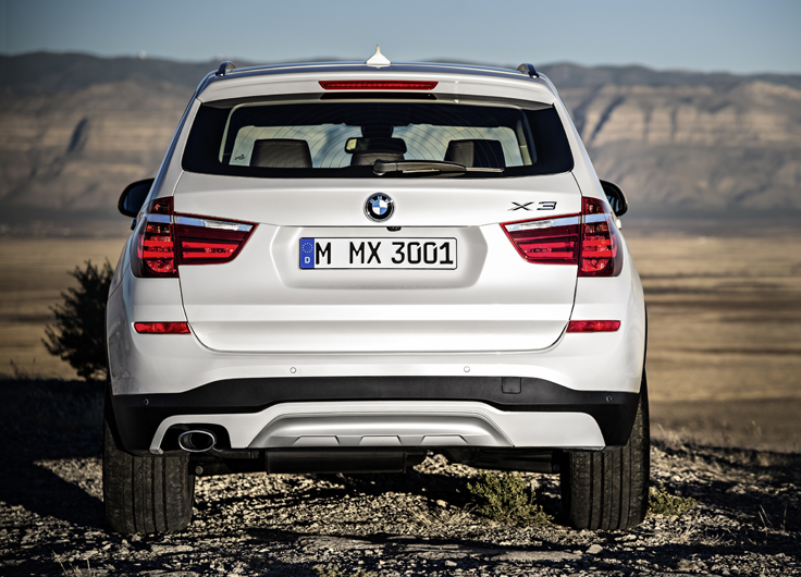 Фото нового BMW X3 2014 вид сзади