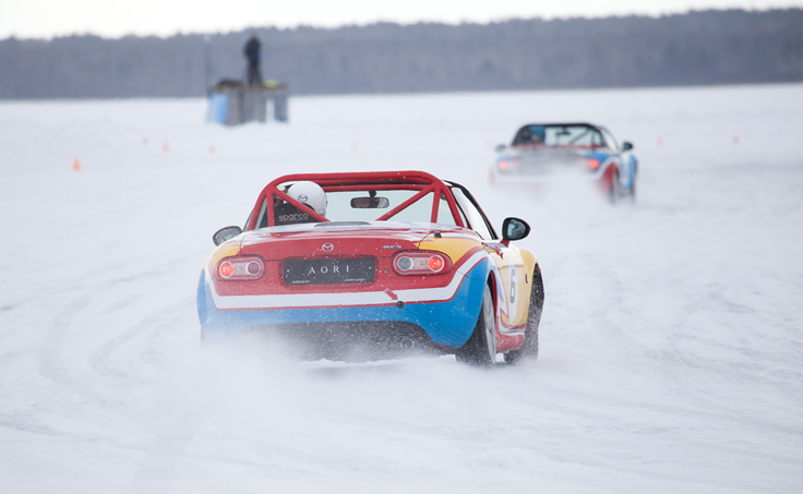 Фото Mazda MX-5 Ice Race 2014 выход на прямую