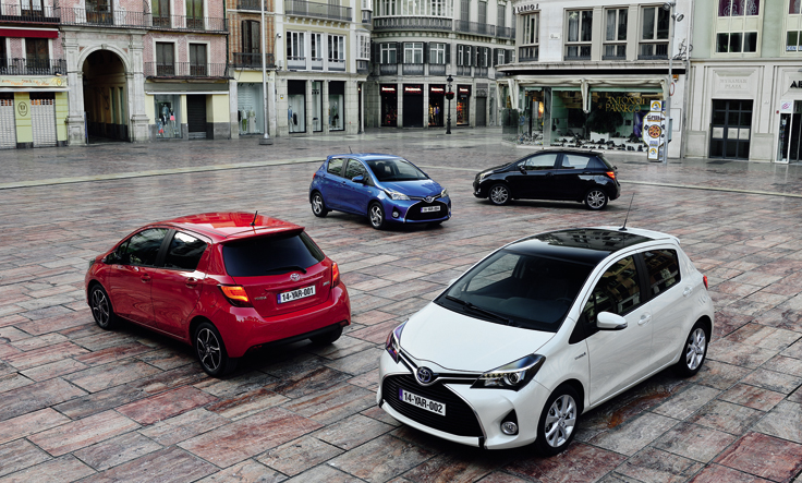 Фото новые Toyota Yaris 2014-2015