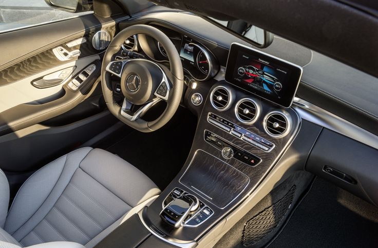 Фото салона нового универсала Mercedes-Benz C-Класса 2014