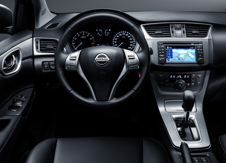 Фото салона новой Nissan Sentra 2014