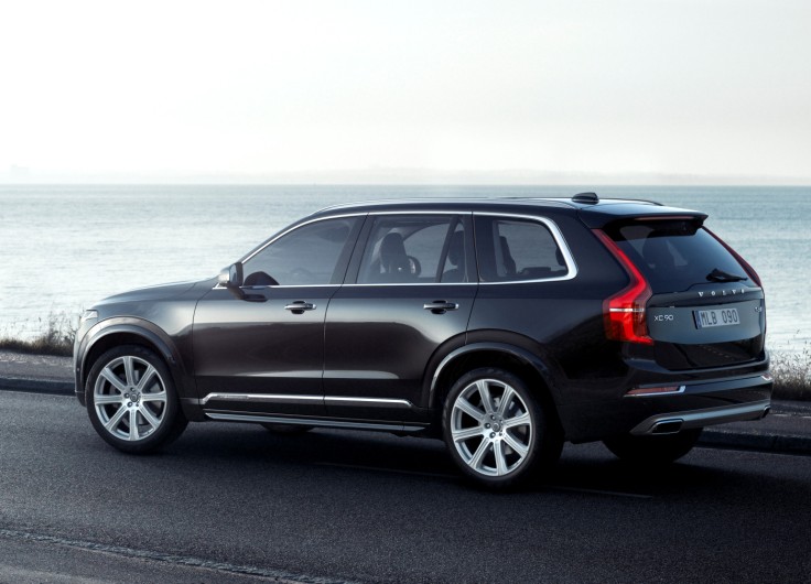 Фото новый Volvo XC90 2014-2015 вид сзади
