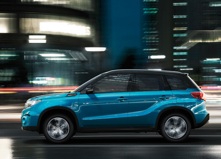 Фото нового Suzuki Vitara 2014-2015 вид сбоку