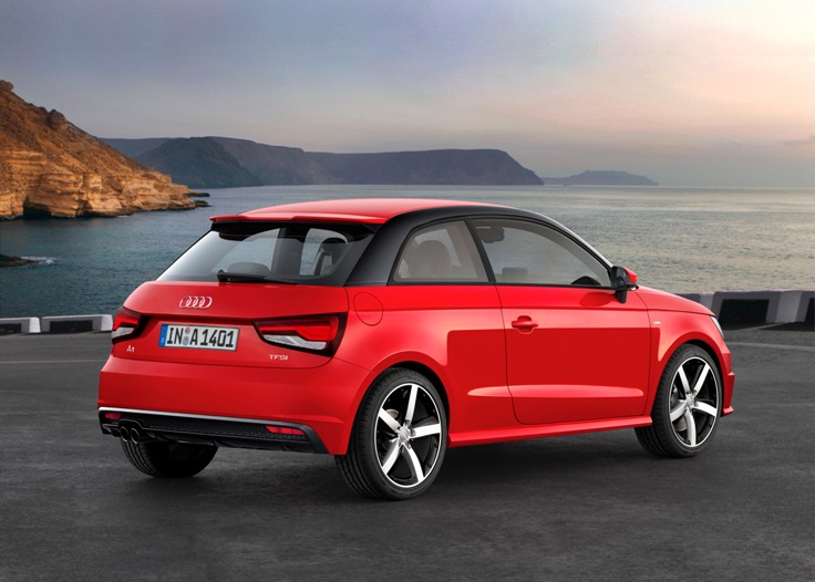 Фото новой Audi A1 2014-2015 вид сзади