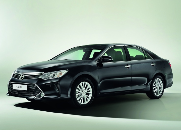 Фото нового Toyota Camry 2014 вид спереди