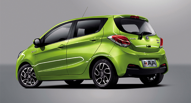 Фото нового Changan BenBen 2014-2015 вид сзади