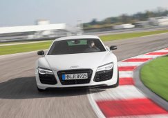 Комплектации и цены Audi R8 2015