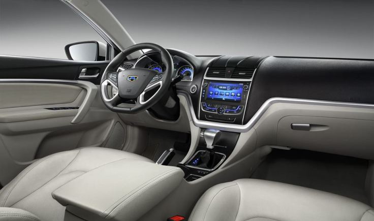 Фото салона нового Geely EC7 2015-2016