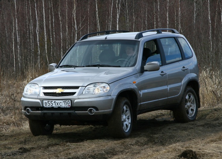 Фото Chevrolet NIVA 2015 вид спереди