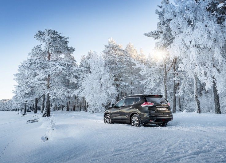 Фото нового Nissan X-Trail 2015-2016 вид сзади