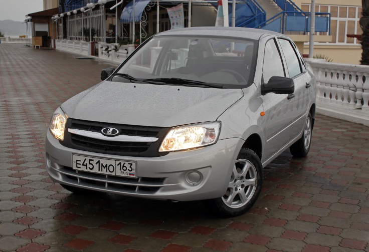 Фото LADA Granta 2015 спереди