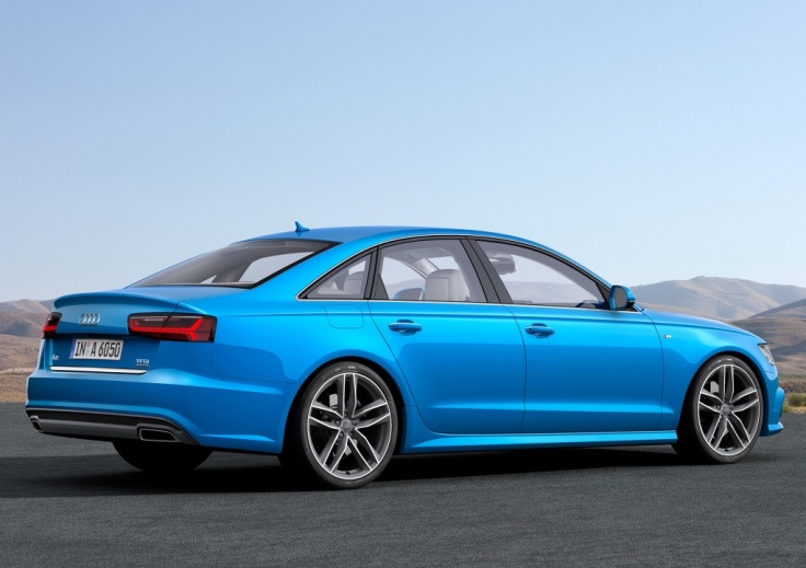Фото Audi A6 2015 сзади