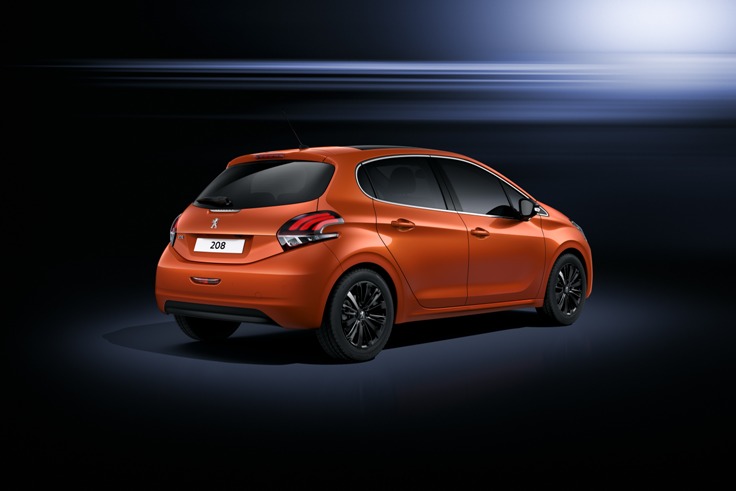 Фото нового Peugeot 208 2015-2016 вид сзади