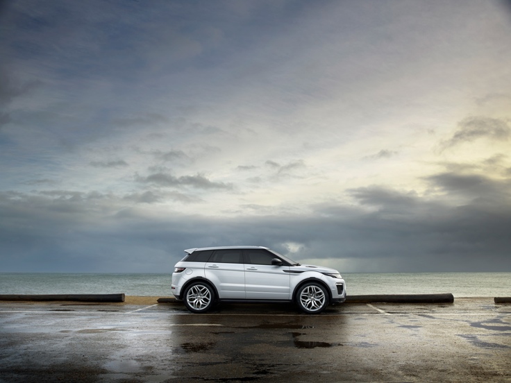 Фото новый Range Rover Evoque 2015-2016 вид сбоку