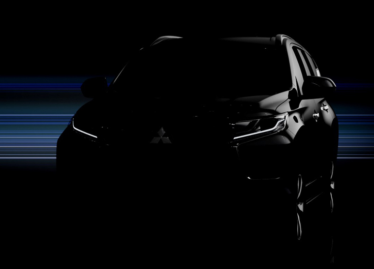 Фото нового Mitsubishi Pajero Sport 2015-2016 спереди
