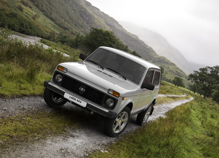 Фото LADA 4x4 2015 вид спереди