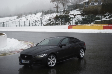Цены Jaguar XE 2015-2016