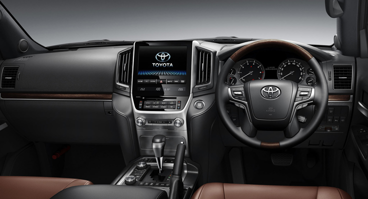 Фото новый Toyota Land Cruiser 200 2015-2016 салон