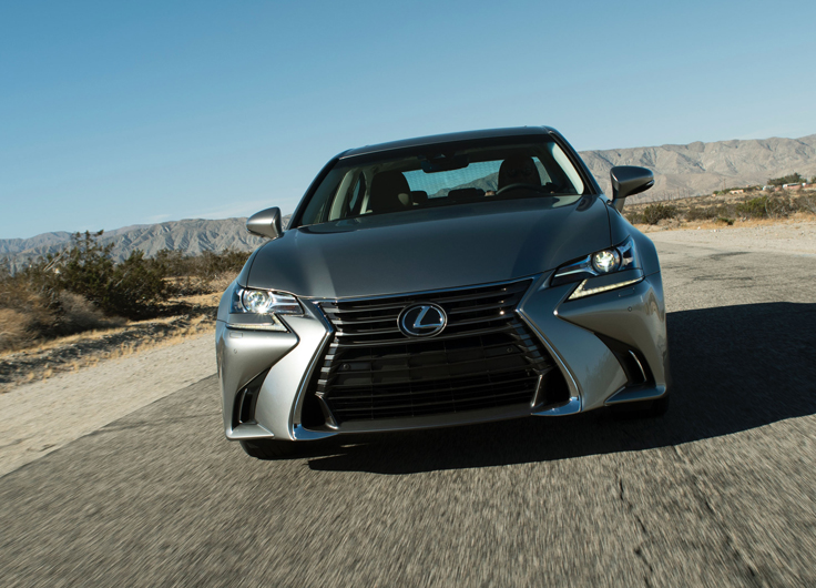 Фото новый Lexus GS 2015-2016 спереди