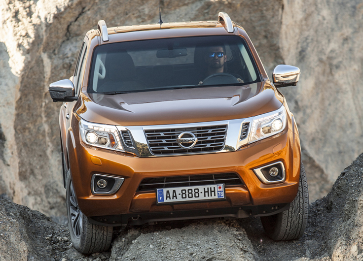 Nissan Navara 2015 внедорожник