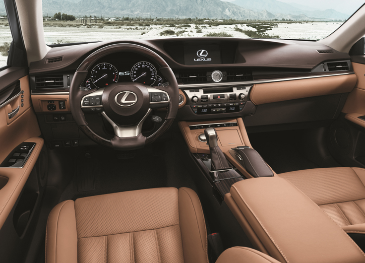 Фото салона нового Lexus ES 2015-2016