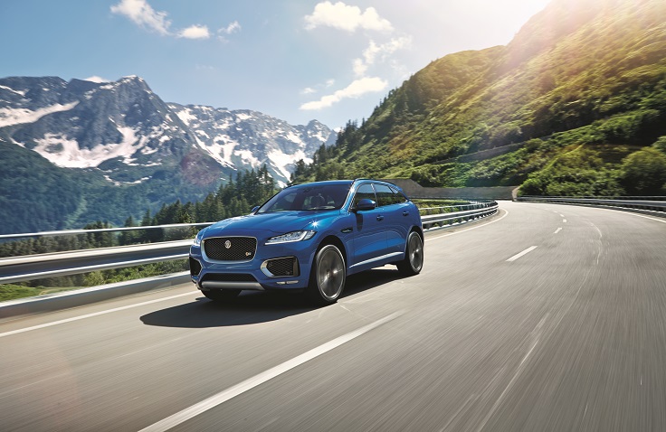 Фото новый Jaguar F-PACE 2015-2016 спереди