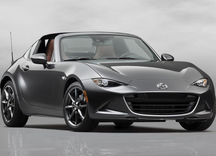 Фото новой Mazda MX-5 RF 2016-2017 спереди