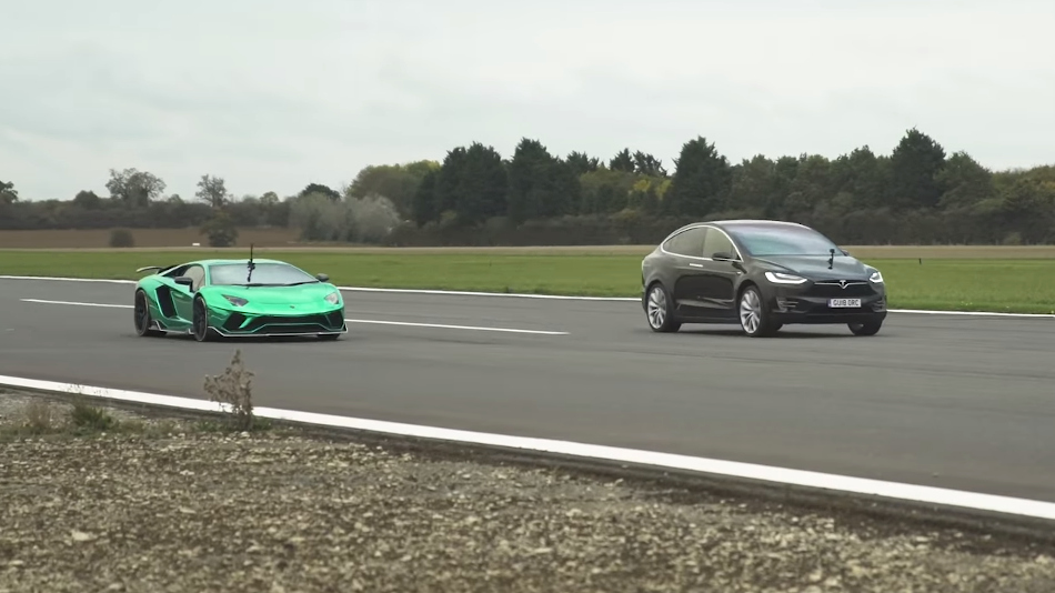 Tesla против Lamborghini Aventador