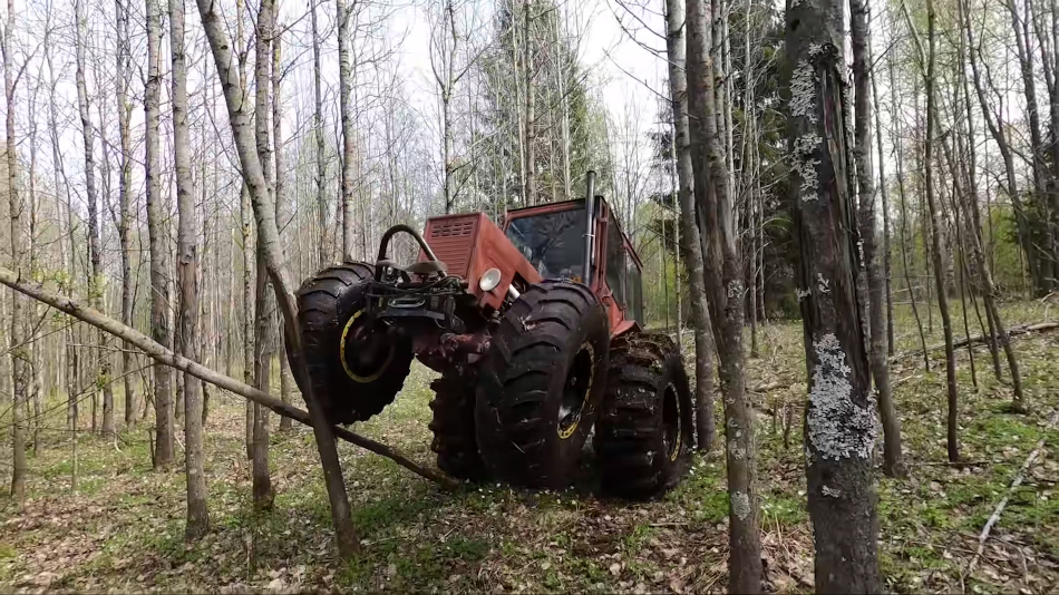 Трактора работают видео дробилка для дерева на трактор мтз